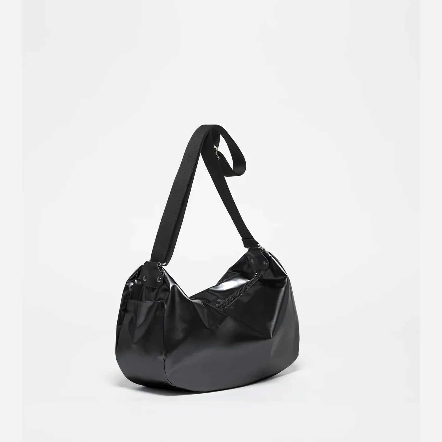 Small underarm shoulder bag
